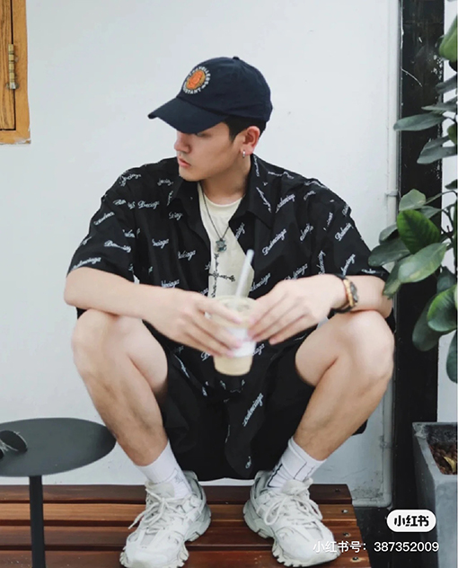バレンシアガ シャツ スーパーコピー BALENCIAGA クラシックなフルプリントシャツ