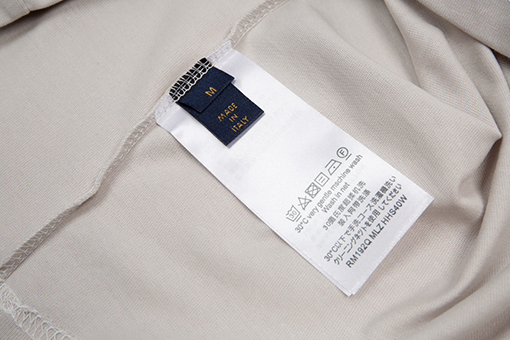 ヴィトン 半袖Tシャツ コピー  前後にロゴプリントされた手触りの良いTシャツ