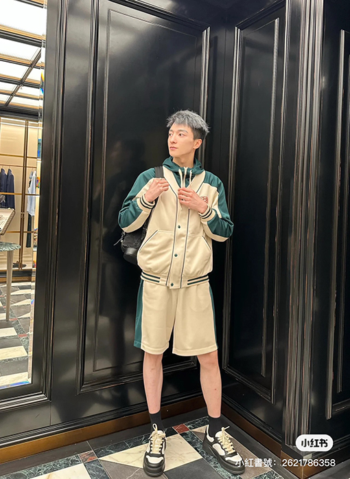 グッチ スウェットパンツ 最新のパッチワークショートパンツ