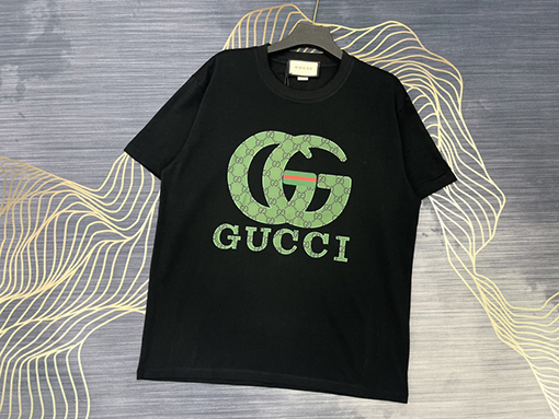 グッチ 半袖Tシャツ スーパーコピー デジタルプリントのダブルGロゴがおしゃれ