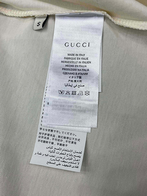 グッチ 半袖Tシャツ スーパーコピー  デジタルプリントのダブルGロゴがおしゃれ