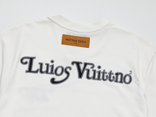 ルイヴィトン 半袖Tシャツスーパーコピー  刺繍入り半袖Tシャツ - 柔らかくて快適なファッション