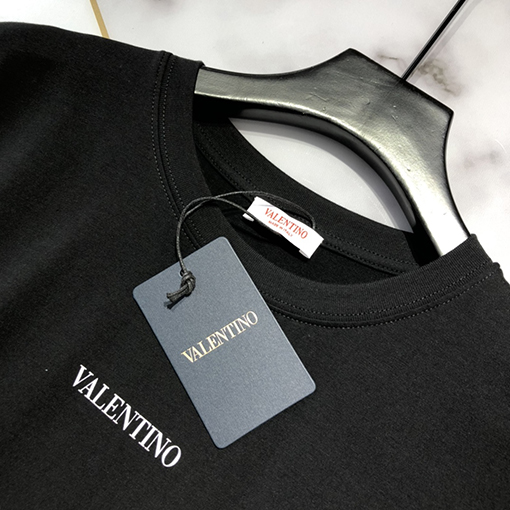 ヴァレンティノ 半袖Tシャツ スーパーコピー VALENTINO シンプルで万能なスタイル