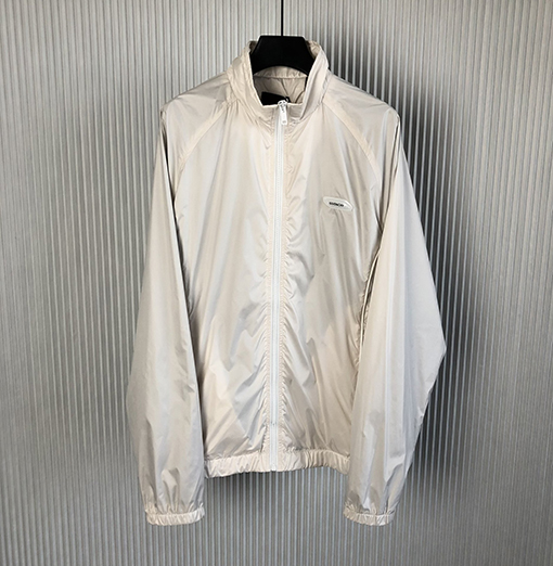 ジバンシイジャケット スーパーコピー GIVENCHY 環境に優しいナイロン長袖スキンジャケット TK-MXシリーズ スタンドカラー仕様