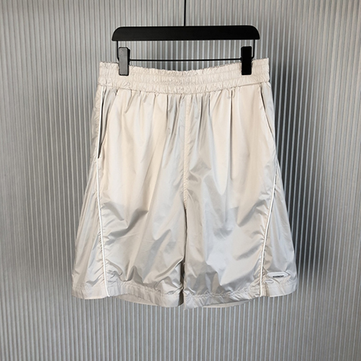 ジバンシイ パンツ  スーパーコピー   GIVENCHY 春夏の新作、肌に優しい明るい短パン  ショート ハーフパンツ