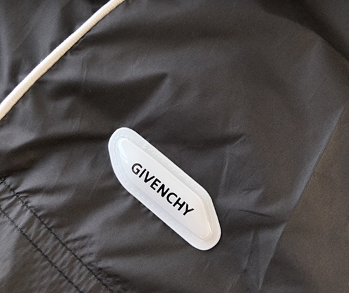 ジバンシイ パンツ  スーパーコピー   GIVENCHY 春夏の新作、肌に優しい明るい短パン  ショート ハーフパンツ