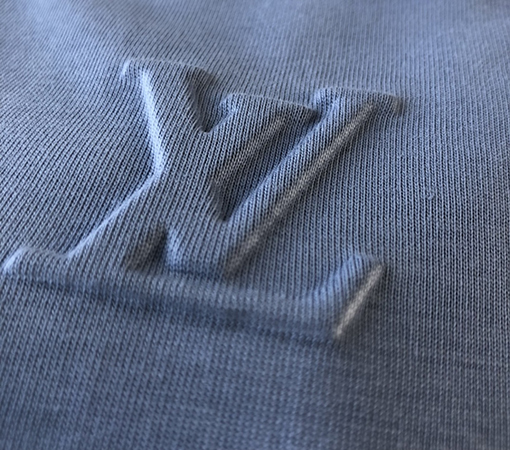 ルイヴィトン 半袖Tシャツ コピー LV 凹凸花柄の雾霾ブルー短袖Tシャツ
