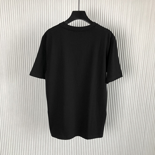 プラダ 半袖Tシャツ スーパーコピー 新作エンボス押しロゴ半袖Tシャツ。