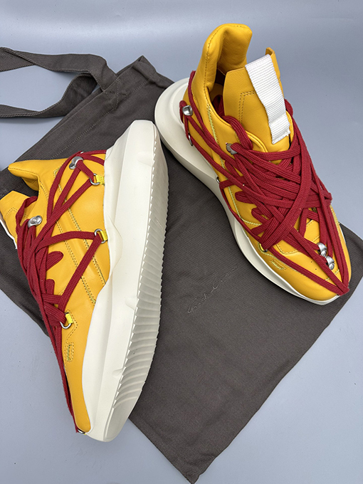 リックオウエンス スニーカースーパーコピー Rick Owens 狂乱な靴紐 6本の紐で完成する シューズ