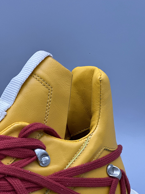 リックオウエンス スニーカースーパーコピー Rick Owens 狂乱な靴紐 6本の紐で完成する シューズ