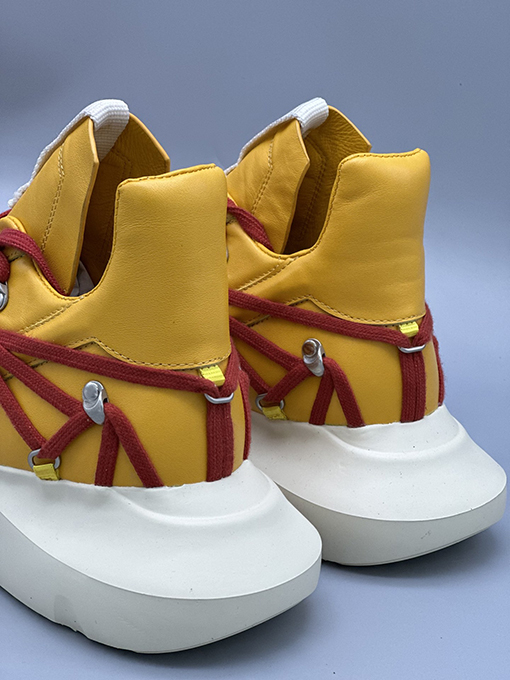 リックオウエンス スニーカースーパーコピー Rick Owens 狂乱な靴紐 6本の紐で完成する シューズ