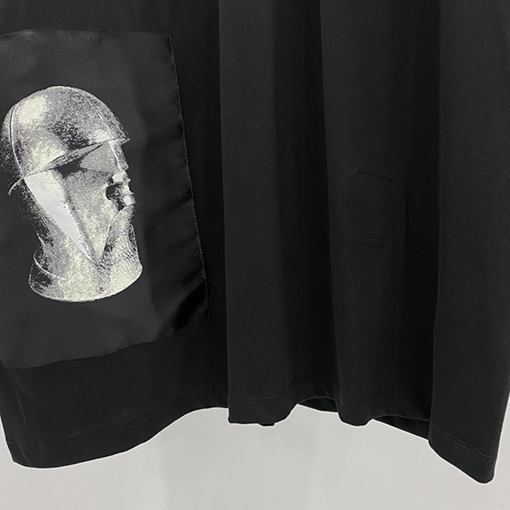 リックオウエンス  DRKSHDW人物ステッカープリントのワイドフィット半袖Tシャツ