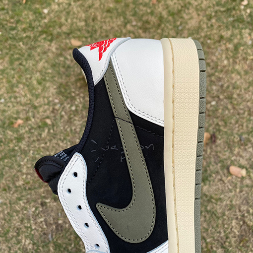 ナイキ  スニーカースーパーコピー ジョーダン1 LOW x Travis Scott オリーブ  シューズ