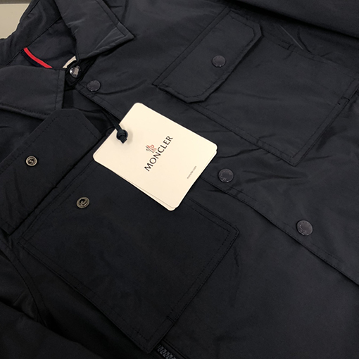 モンクレール ジャケット スーパーコピー MONCLER 個性的なジッパーデザインが特徴の新しいシャツスタイルジャケット