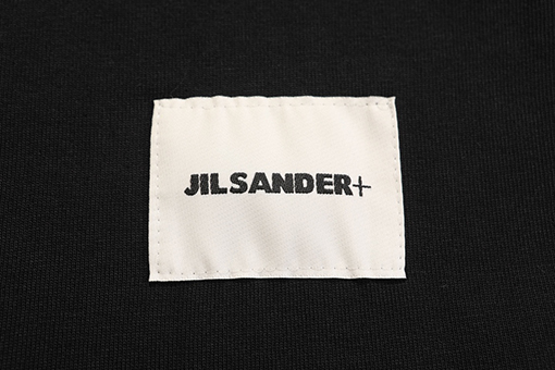 ジルサンダー 短袖Tシャツ コピー JIL SANDER シンプルでスタイリッシュなロゴ刺繍入りTシャツ