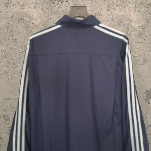 バレンシアガ シャツ ADIDAS × BLCG × マンチェスターロゴ入り長袖UVカットシャツ