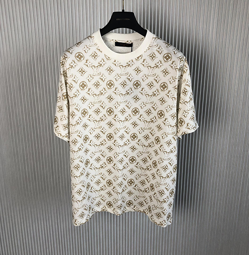 ルイヴィトン 半袖Tシャツ スーパーコピー Louis Vuitton 夏のトレンド!モノグラムサンド柄Tシャツ