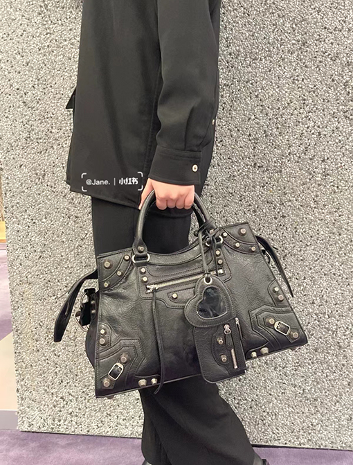 バレンシアガ ショルダーバッグスーパーコピー BALENCIAGA ネオ cagole ショルダーバッグ