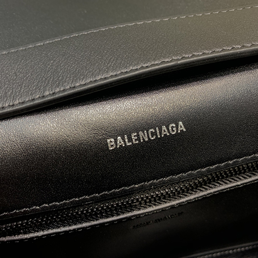 バレンシアガ ショルダーバッグスーパーコピー   Hourglassバッグ　サイズ 29X10X18cm