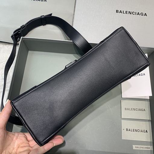 バレンシアガ ショルダーバッグスーパーコピー   Hourglassバッグ　サイズ 25-7-15cm