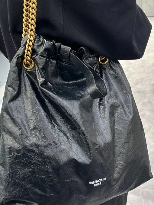 バレンシアガ ショルダーバッグスーパーコピー  BALENCIAGA CRUSH シリーズ　ごみ袋