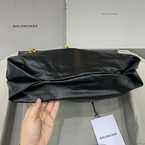 バレンシアガ ショルダーバッグスーパーコピー  BALENCIAGA CRUSH シリーズ　ごみ袋