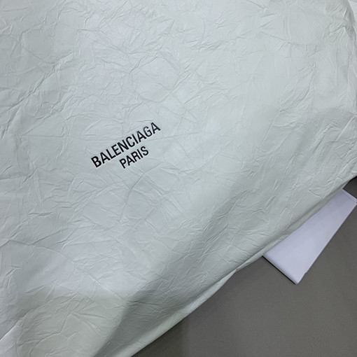 バレンシアガ ショルダーバッグスーパーコピー  BALENCIAGA CRUSH シリーズ　ごみ袋