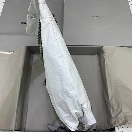 バレンシアガ ショルダーバッグスーパーコピー  BALENCIAGA CRUSH シリーズ　ごみ袋