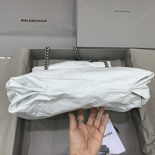 バレンシアガ ショルダーバッグスーパーコピー  BALENCIAGA CRUSH シリーズ　ごみ袋