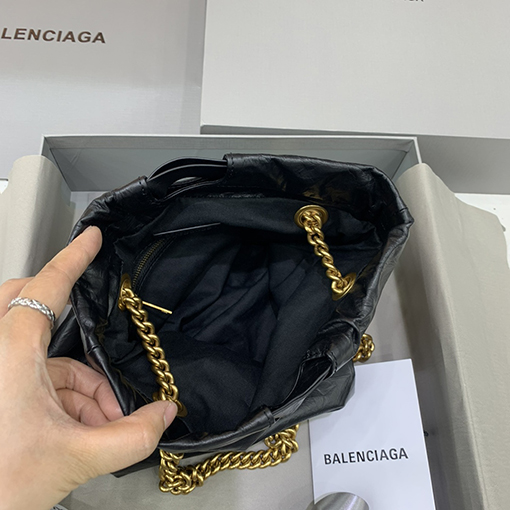 バレンシアガ ショルダーバッグ コピー BALENCIAGA CRUSH シリーズ ごみ袋 スモールサイズ