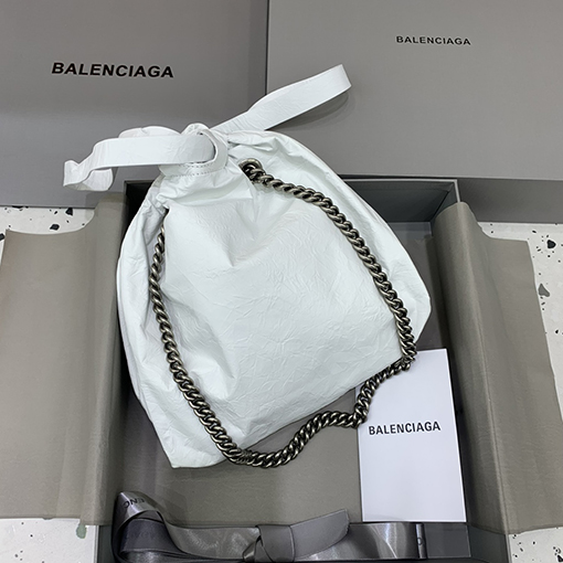 バレンシアガ ショルダーバッグ コピー BALENCIAGA CRUSH シリーズ ごみ袋 スモールサイズ