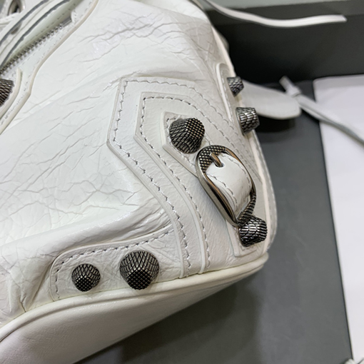 バレンシアガ ショルダーバッグ コピー　 BALENCIAGA 新しいバケツバッグ スモールサイズ　全2色