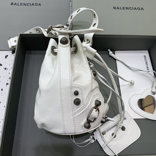 バレンシアガ ショルダーバッグ コピー　 BALENCIAGA 新しいバケツバッグ スモールサイズ　全2色