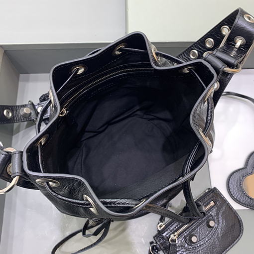 バレンシアガ ショルダーバッグ コピー　 BALENCIAGA 新しいバケツバッグ スモールサイズ　全2色