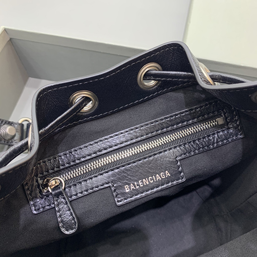 バレンシアガ ショルダーバッグ コピー　 BALENCIAGA 新しいバケツバッグ スモールサイズ　全2色