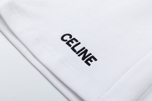 セリーヌ スウェットパンツ スーパーコピー CELINEロゴ刺繍のハーフパンツ