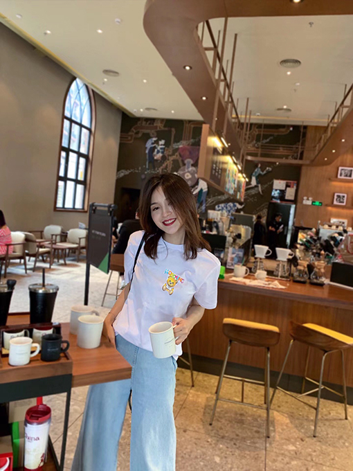 モスキーノ 短袖Tシャツ スーパーコピー のカラフルなクマの短袖Tシャツ