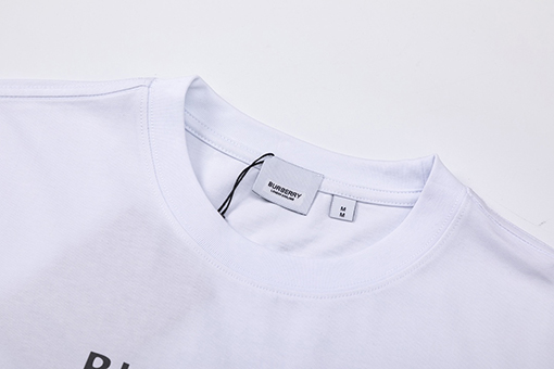 バーバリー半袖Tシャツ スーパーコピー BURBERRY 戦馬ロゴプリントのショートスリーブTシャツ