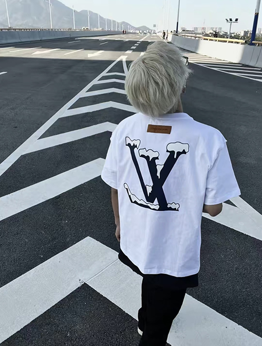 ルイヴィトン  半袖Tシャツ スーパーコピー   スノーマウンテンロゴTシャツ