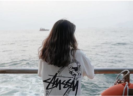 ステューシー 半袖Tシャツ スーパーコピー   STUSSY スケートポッセTシャツ