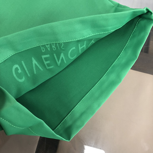 ジバンシイ ビーチパンツ GIVENCHYスーパーコピー 内部に通気性の高いネット裏地付き 家旅行に最適な選択
