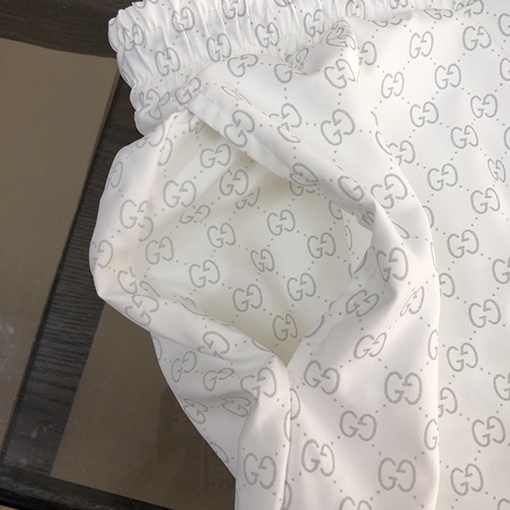 グッチ ビーチパンツ スーパーコピー GUCCI ゆったりとしたシルエットで涼しく快適なホームウェア