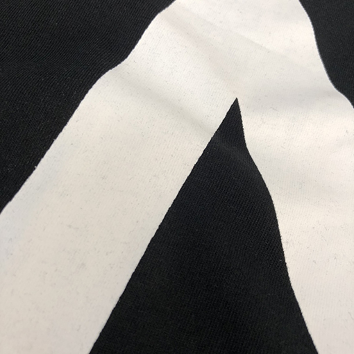 モンクレール 半袖Tシャツ スーパーコピー MONCLER 特別な柔らかさと快適さを持つ専門店シリーズの純綿Tシャツ
