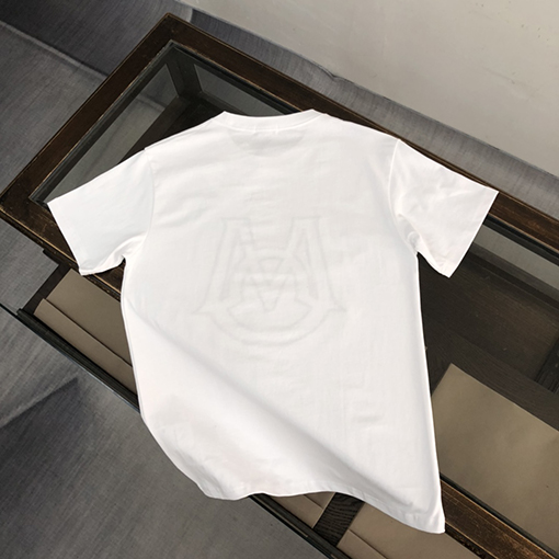 モンクレール 半袖Tシャツ コピー ファッションの代表的存在 繊細なの特徴的な前後のプリントデザインを施したTシャツ