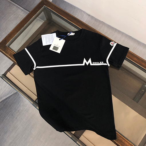 モンクレール 半袖Tシャツ スーパーコピー 心地よさと通気性が抜群 スタイリッシュかつ耐久性のある万能アイテム