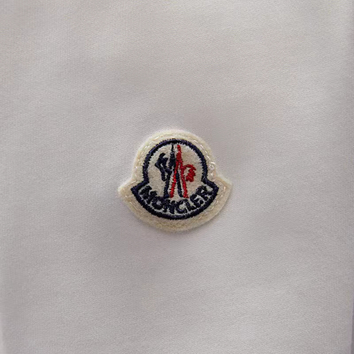 モンクレール 半袖Tシャツ スーパーコピー MONCLER 着心地抜群で、トレンディかつ個性的