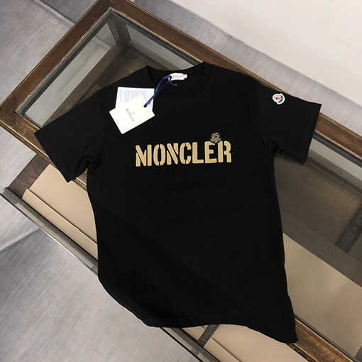 モンクレール 半袖Tシャツ コピー MONCLER すべてのスタイルにマッチする、最上級で洗練されたTシャツのご紹介