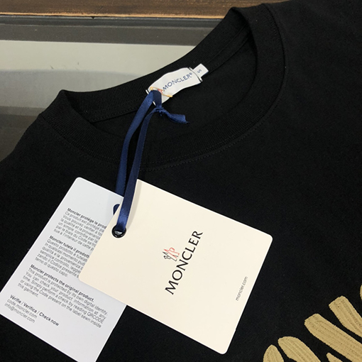 モンクレール 半袖Tシャツ コピー MONCLER すべてのスタイルにマッチする、最上級で洗練されたTシャツのご紹介