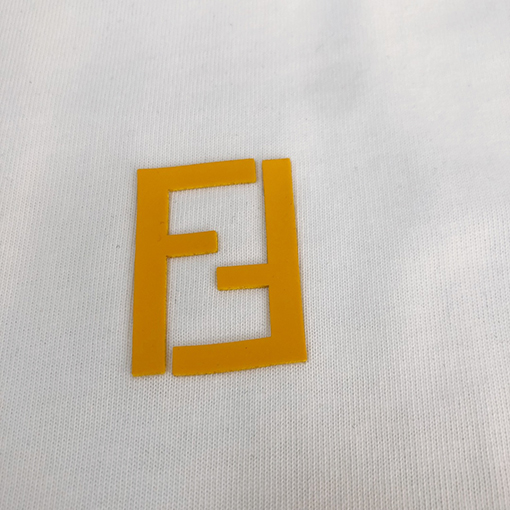 フェンディ半袖Tシャツ コピー  FENDI 全く新しいデザインによるインスピレーション 極上のファッション性を持つTシャツ