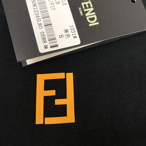 フェンディ半袖Tシャツ コピー  FENDI 全く新しいデザインによるインスピレーション 極上のファッション性を持つTシャツ